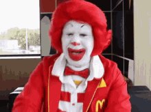 Clown Mcdonald GIF