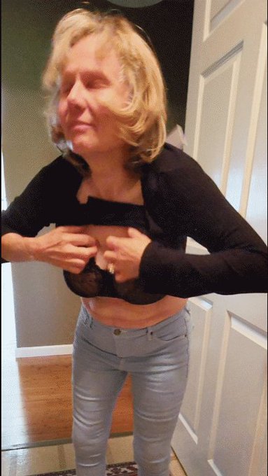 Yes, I am a grandmother... 😃😊😉😘  #sexygilf #Seattle #GILF     @MarieRocksxxx  https://t.co/G2S22kpHMK<a href="/tag/sexygilf"class="tags">#sexygilf</a><a href="/tag/seattle"class="tags">#Seattle</a><a href="/tag/gilf"class="tags"><span>#gilf</span></a>