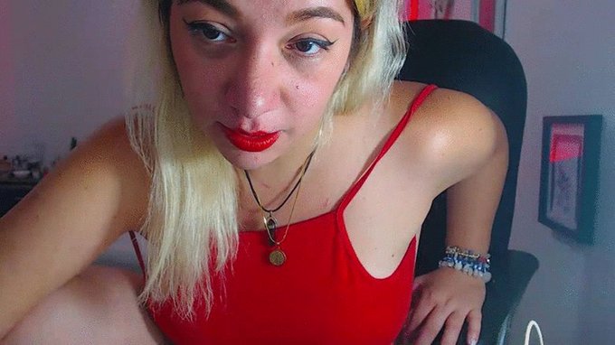 I'm online @MyFreeCams! #onmfc https://t.co/FMT4rZwCfJ 💚 https://t.co/LM2JCODV5C<a class="tags" href="/tag/myfreecams">@myfreecams</a><a href="/tag/onmfc"class="tags">#onmfc</a>
