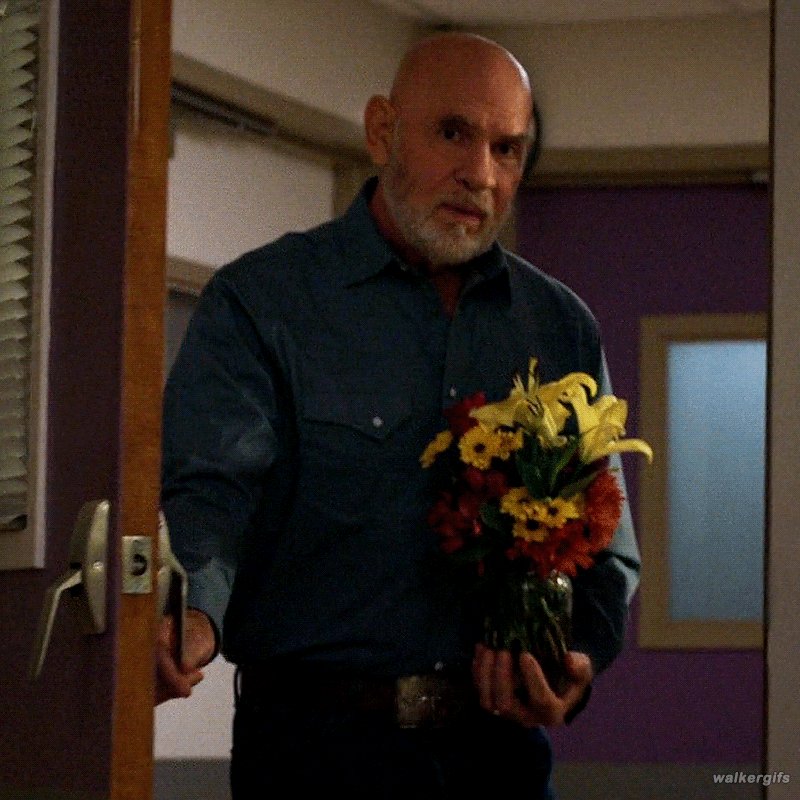 Happy birthday to a fellow aries, and the coolest grandpa on tv, mitch pileggi!!!  