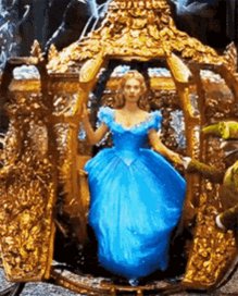 Happy birthday to Cinderella, Lily James! 