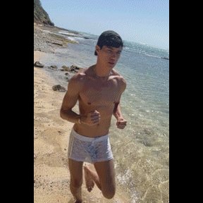 Running on the beach is just so freeing. https://t.co/1AX1lEJhFv