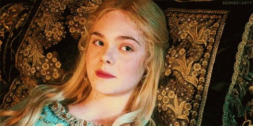  Happy Birthday to beautiful actress Elle Fanning    