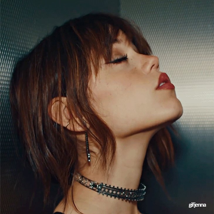 Jenna Ortega | Fan Page on Twitter: &ldquo;Jenna Ortega is the Queen of