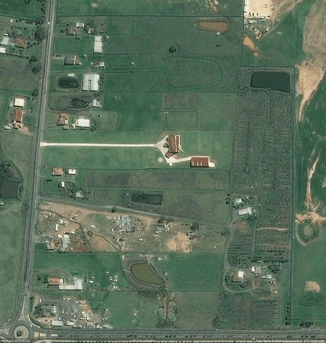 фото pimpandhost wayback" Satellite timelapse of housing development encroaching on  Sydney family's property An original 5 acre market garden block in Western  Sydney who refuses to sell to developers. The family have