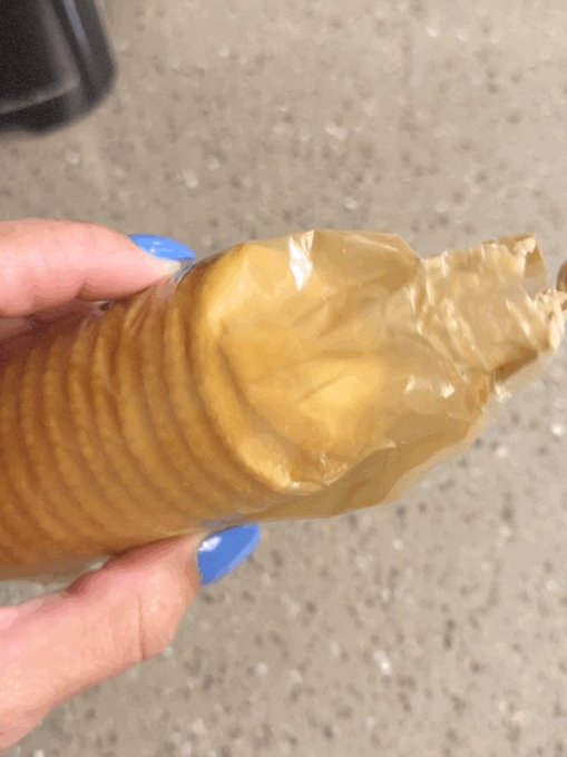 Anyone get a @Ritzcrackers snackpack out of a new box and it’s already partially open with a somehow