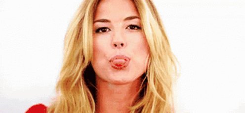 Happy birthday, Emily VanCamp! 