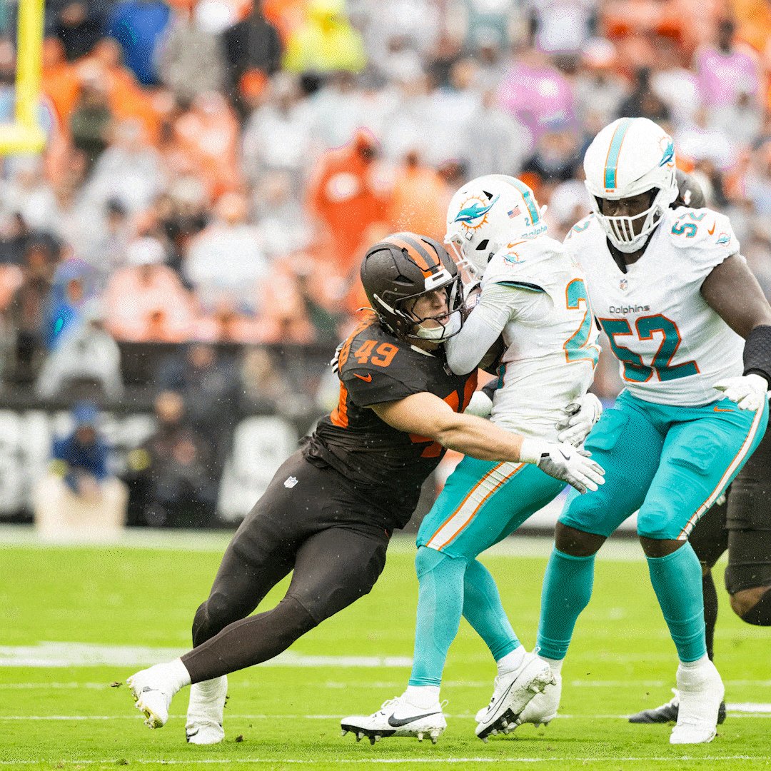 Schwes SLAM

@C_Schwesinger | #DawgPound 