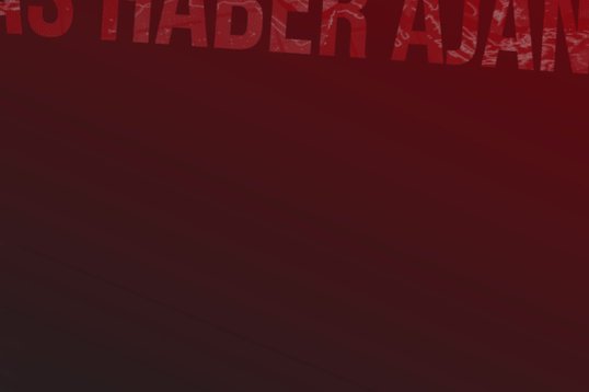 #sondakika Tuzla Tersanesi'nde bir gemide henüz bilinmeyen bir nedenle yangın çıktı. Olay yerine çevre ilçelerden çok sayıda itfaiye ekibi sevk edildi.