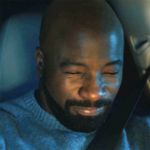 Guy doing his address in ALL CAPS!!! #PresidentialAddress https://t.co/VwPeO5Gbtg