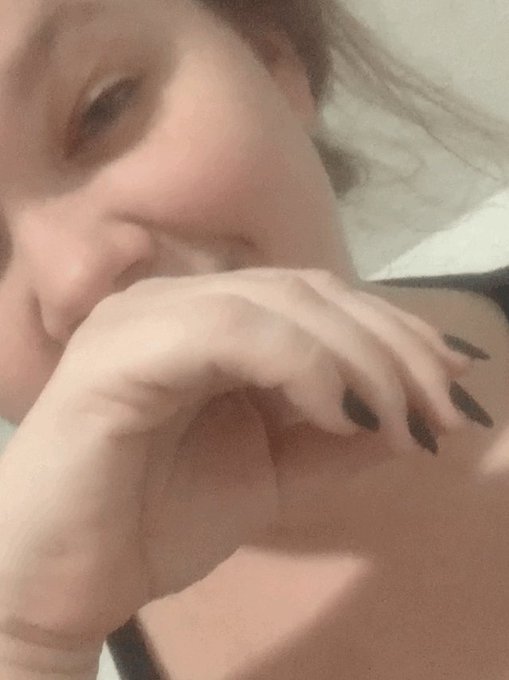 Send bitches https://t.co/Y0wXP55Zym