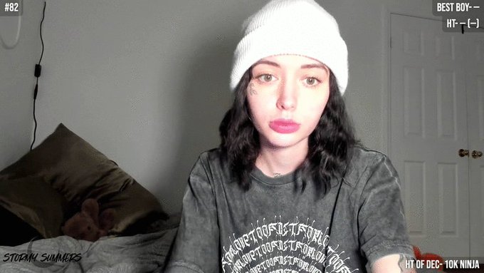 My cute face is online come love me currrently 82 https://t.co/Rfl5lYgavi 💚 https://t.co/wIa2eFmS34<a href="/tag/mvsales"class="tags"><span>#mvsales</span></a>