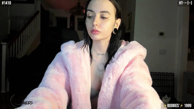 My cute face is online come love me currrently 1405 https://t.co/Rfl5lYgavi 💚 https://t.co/kTKFxy6Bn<a href="/tag/mvsales"class="tags"><span>#mvsales</span></a>