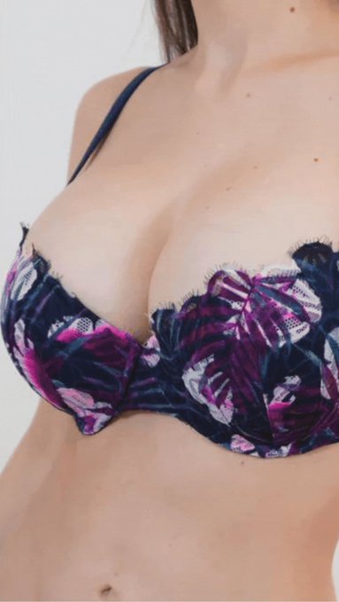 Bras? Panties? Why choose. https://t.co/fAHXCdYxxf https://t.co/4X9ayVpfJV