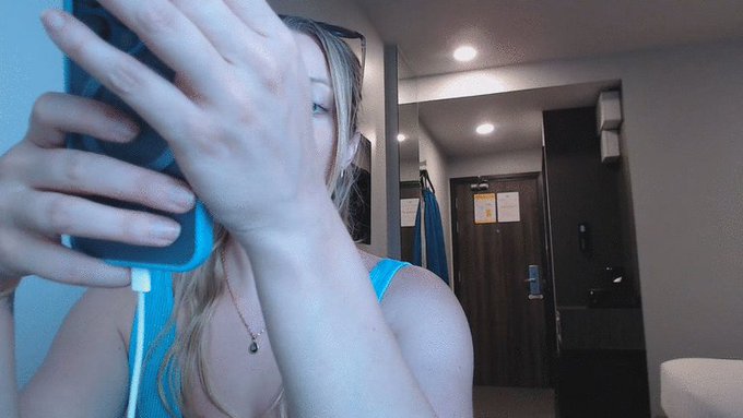 logging onto mfc! come see me here>>> #myfreecams https://t.co/vfaGRP2usF https://t.co/xg2w3D5It9<a href="/tag/myfreecams"class="tags">#myfreecams</a>