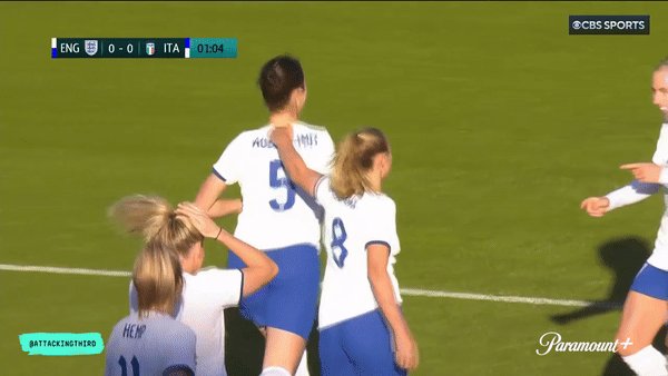 7 months after meeting an inspirational deaf England fan, Izzy, Lotte Wubben-Moy kept her promise and paid tribute by doing Izzy's celebration after scoring her first goal for England ❤️🏴󠁧󠁢󠁥󠁮󠁧󠁿