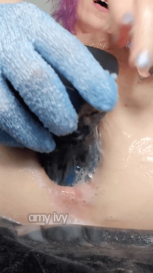 deep diving ? https://t.co/QX0Lo3zK7r
