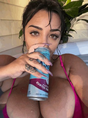Have a drink w me in hot tub? https://t.co/Vt36VZ5uto<a href="/tag/wbneechi"class="tags"><span>#wbneechi</span></a>