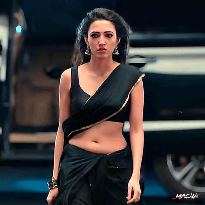 GMCFzljW0AE2b14?format=jpg&name=small