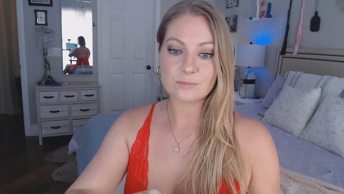 logging onto mfc! come see me here>>> #myfreecams https://t.co/vfaGRP2usF https://t.co/eR1rHaiVgG<a href="/tag/myfreecams"class="tags">#myfreecams</a>