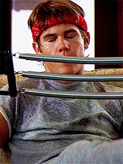 Ummmm&hellip; did anyone know that the same person plays Young Agent K in MIB 3, Thanos in Avengers, Brand in