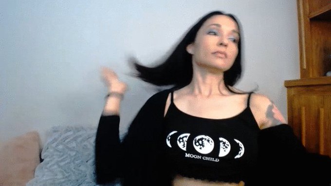 I&#039;m online!  @MyFreeCams! #onmfc https://t.co/7yLCQX8kqQ 💚 https://t.co/W5nnNdBDpu<a class="tags" href="/tag/myfreecams">&#64;myfreecams</a><a href="/tag/onmfc"class="tags">&#35;onmfc</a>