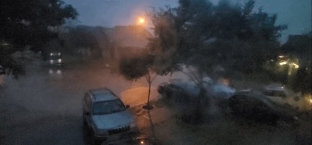 The audacity of the sun to show itself at 5pm after a long day of a hurricane trying to take us all out<a href="/tag/beryl"class="tags"><span>#beryl</span></a>