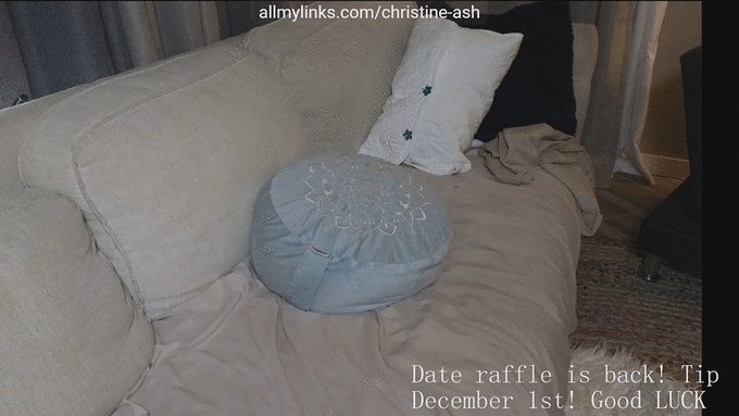 Getting on to get OFF join me LIVE- on Now hurry - don't miss a show! @MyFreeCams! #onmfc https://t.co/xwlJi6JbUP<a href="/tag/onmfc"class="tags"><span>#onmfc</span></a>