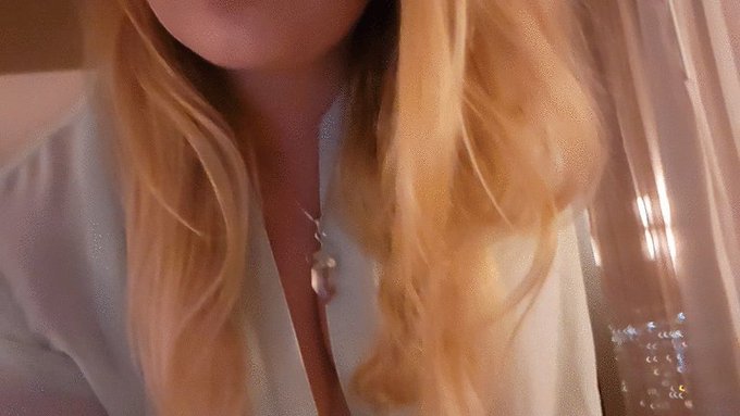 logging onto mfc! come see me here>>> #myfreecams https://t.co/vfaGRP2usF https://t.co/8fV7lD5NpQ<a href="/tag/myfreecams"class="tags">#myfreecams</a>