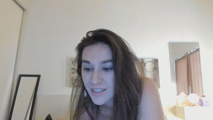 I'm online @MyFreeCams! #onmfc https://t.co/lGvxREFXjC 💚 https://t.co/Dt6XMDkSF9<a class="tags" href="/tag/myfreecams">@myfreecams</a><a href="/tag/onmfc"class="tags">#onmfc</a>