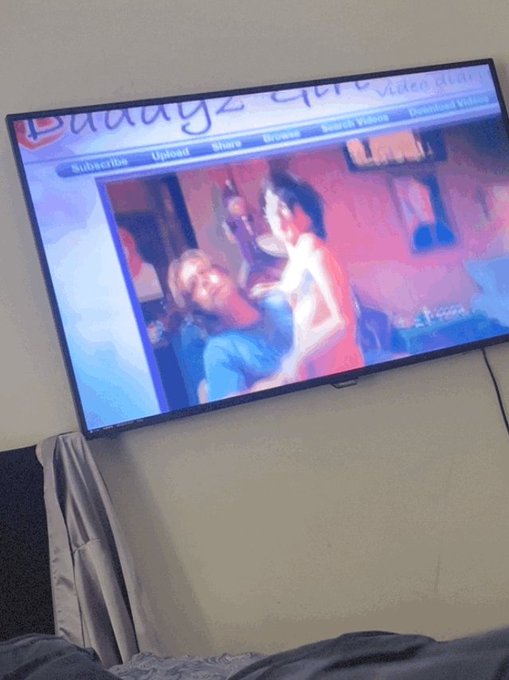 I can binge watch this all day 😂#Shameless https://t.co/SW3tTDP2ZG<a href="/tag/shameless"class="tags">#Shameless</a>