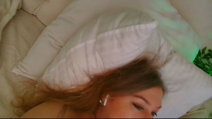 I'm online @MyFreeCams! #onmfc https://t.co/40mEsaw1nV 💚 https://t.co/zq4KOjdUwk<a class="tags" href="/tag/myfreecams">@myfreecams</a><a href="/tag/onmfc"class="tags">#onmfc</a>