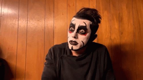 Told you that you were cursed @DomMysterio35 

Congratulations Mr. Penta https://t.co/vEVezcearH