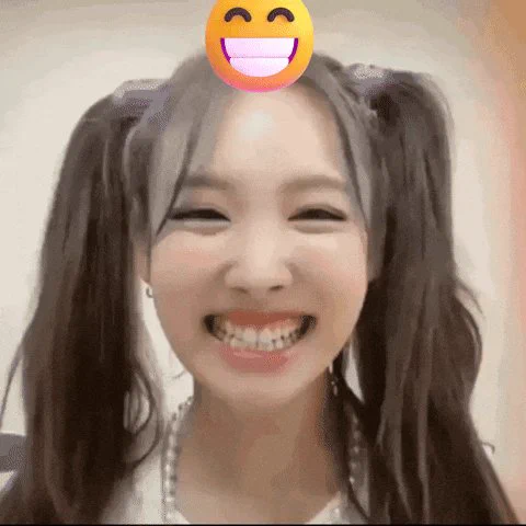 TWICE on X: 